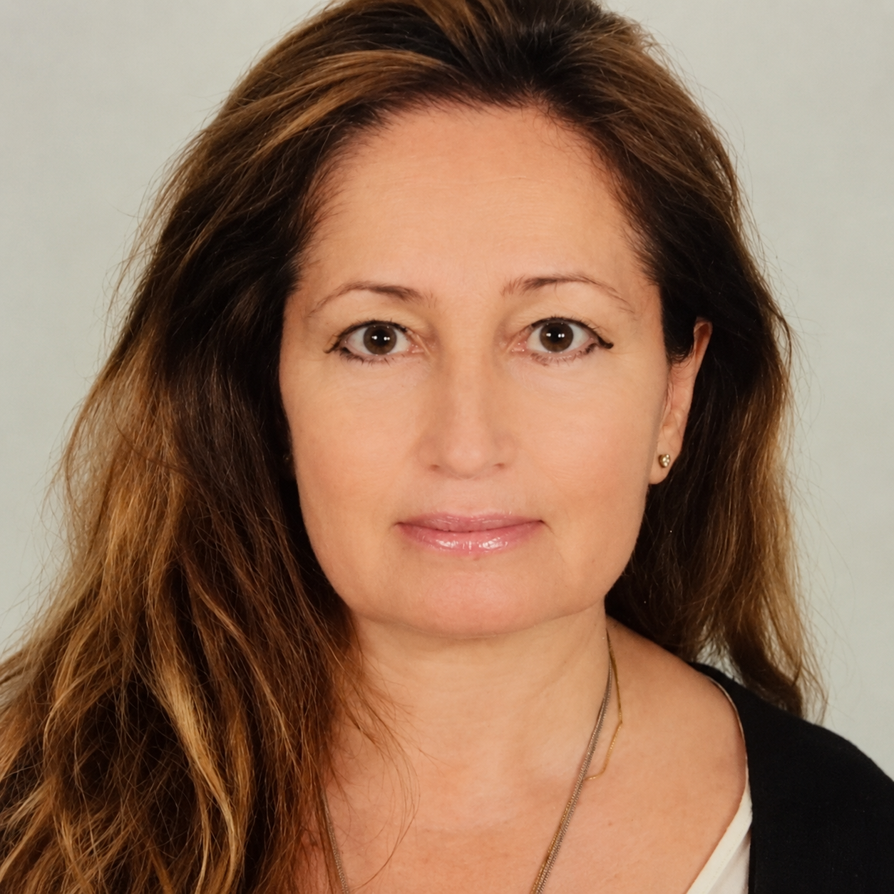Dr Nadya Popova